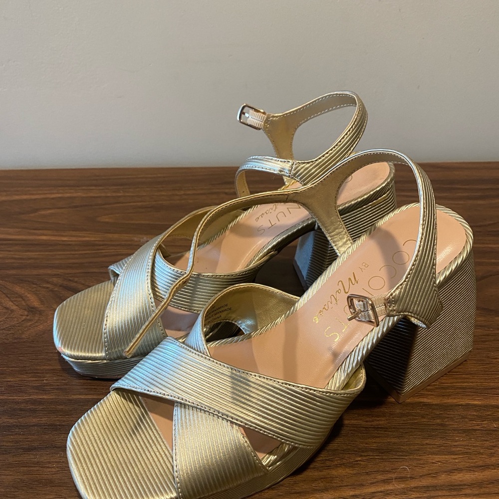 Gold Strappy Block Heel Sandals - Unbranded